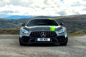 爱游戏官方-“短柄墙球：高新区全民健身馆，比赛不止是对抗，更是智商与反应速度的比拼”