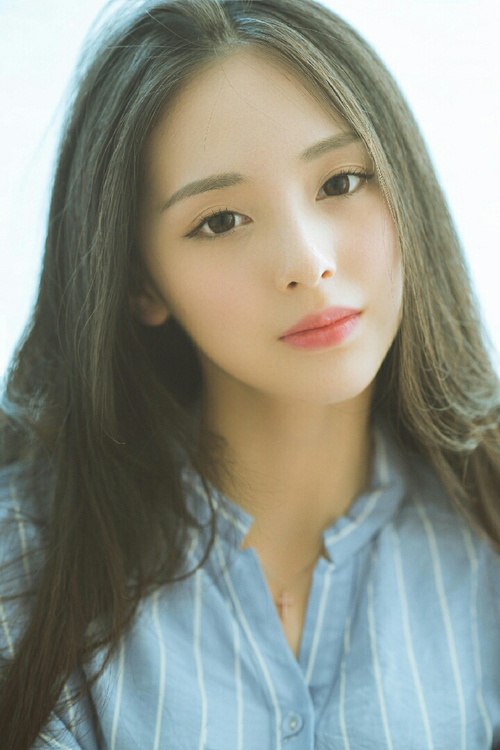 湖人球员自发组织早餐会增强团队关系,湖人签约发展联盟球员